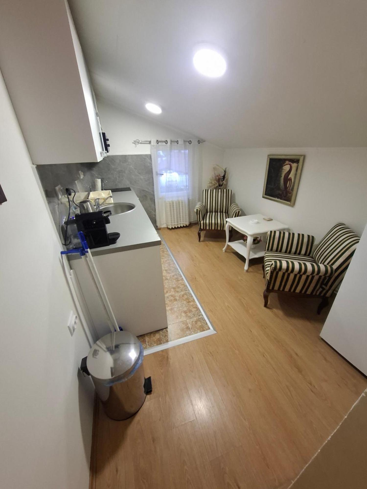 Apartment Sleep'N Drive Белград Номер фото